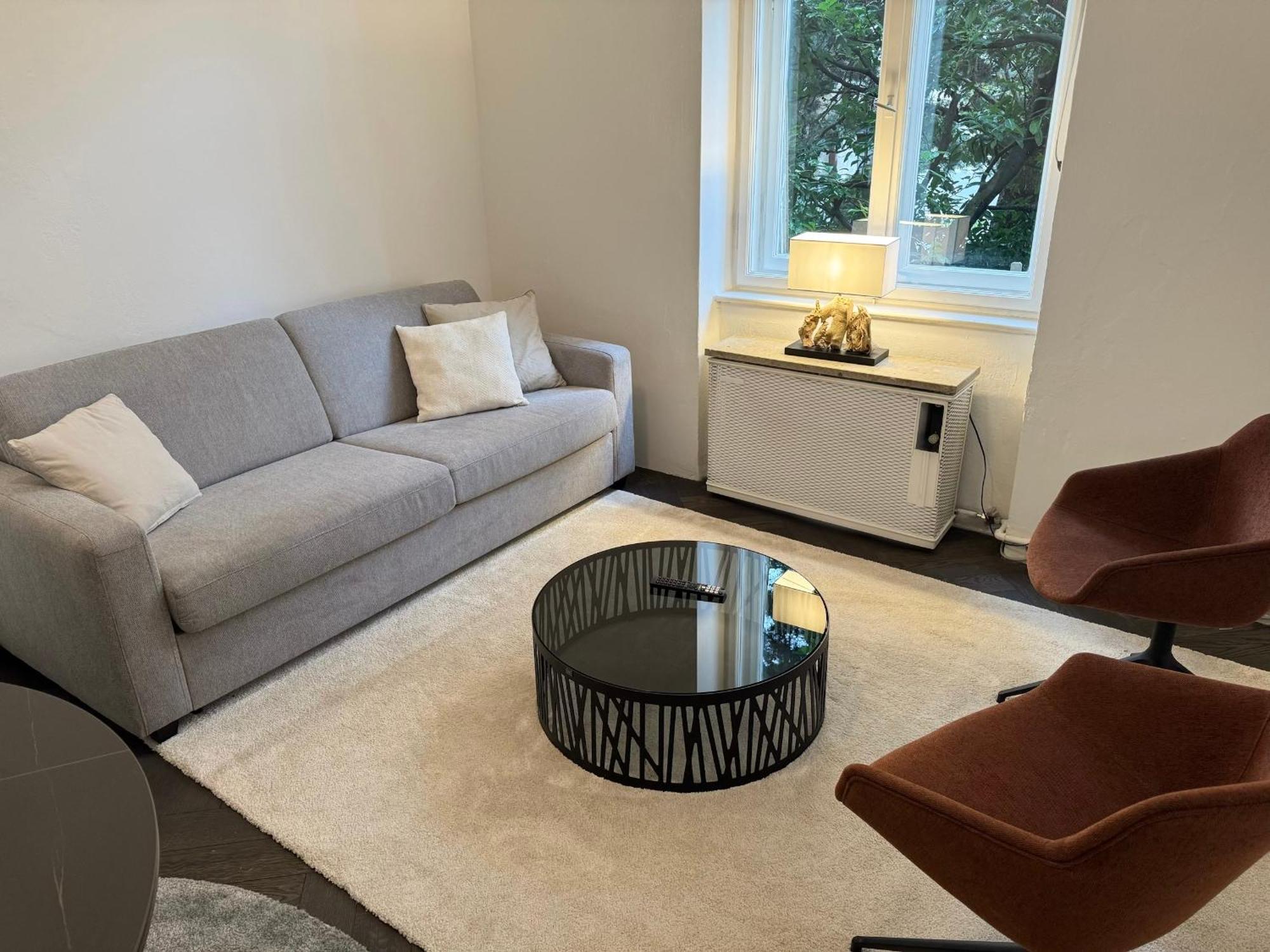 Exklusives Designer-apartment In Altbogenhausen Hochwertige Ausstattung Fuer Hoechste Ansprueche München