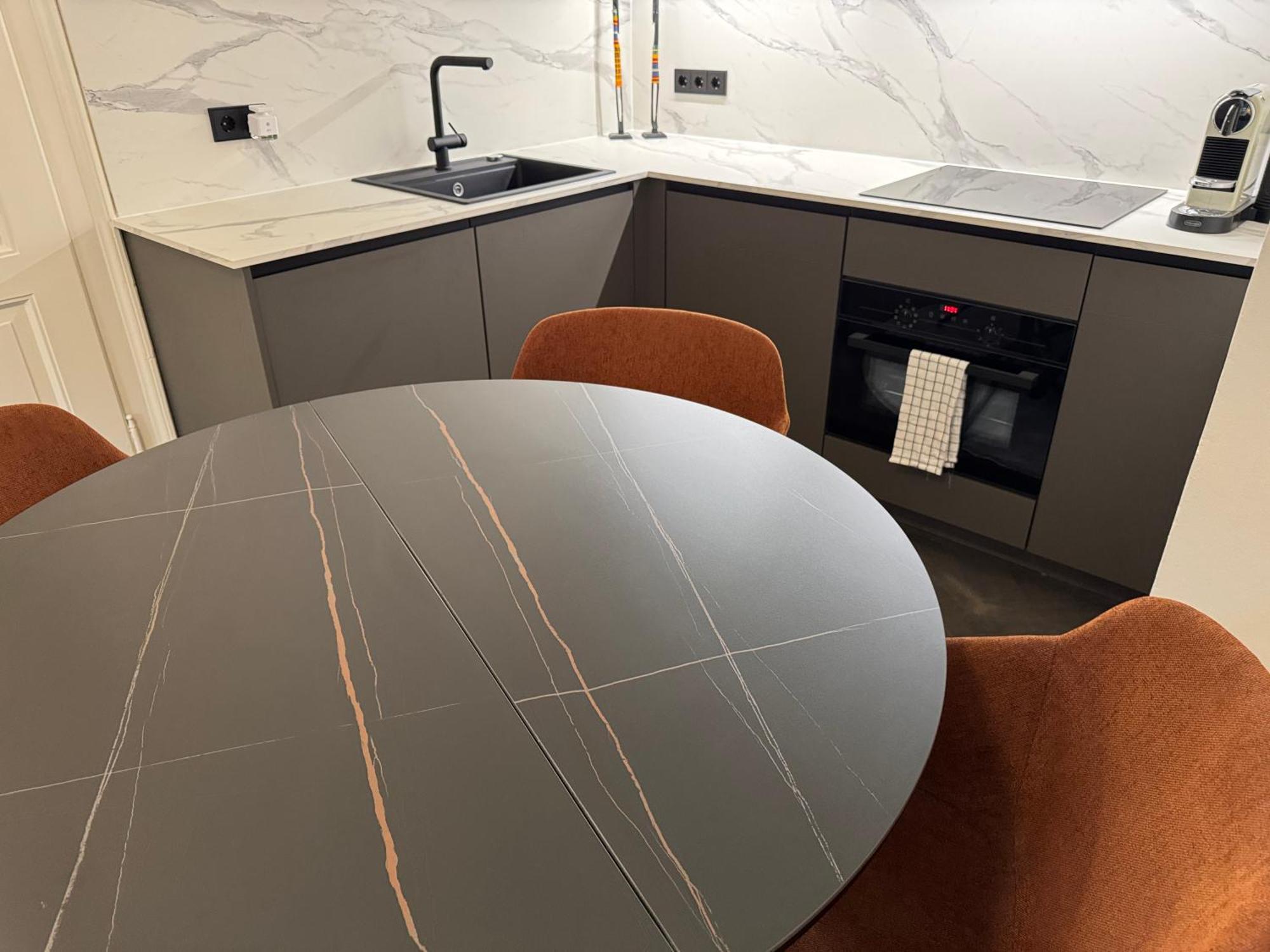 Exklusives Designer-apartment In Altbogenhausen Hochwertige Ausstattung Fuer Hoechste Ansprueche Appartement *