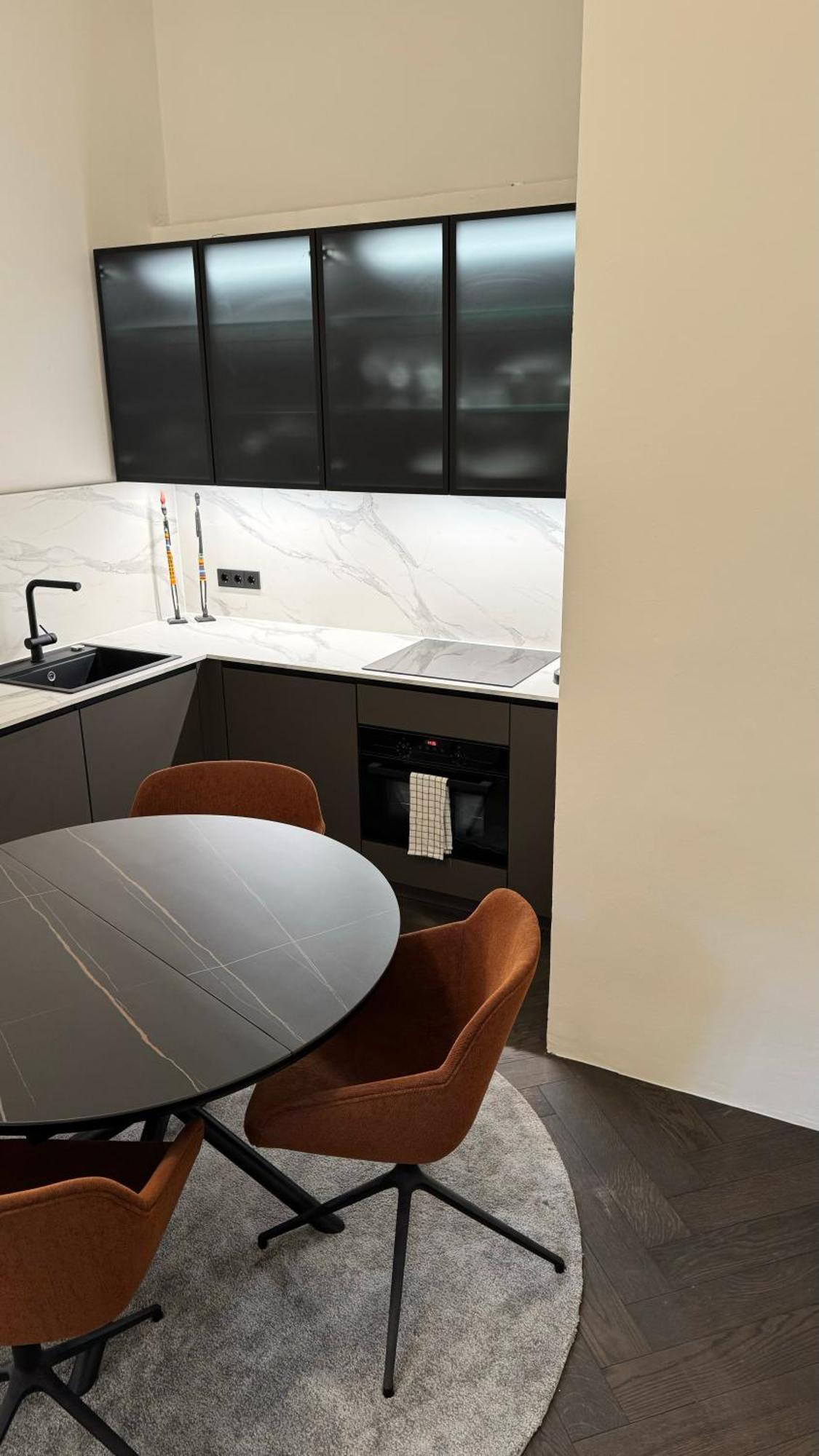 Appartement Exklusives Designer-apartment In Altbogenhausen Hochwertige Ausstattung Fuer Hoechste Ansprueche