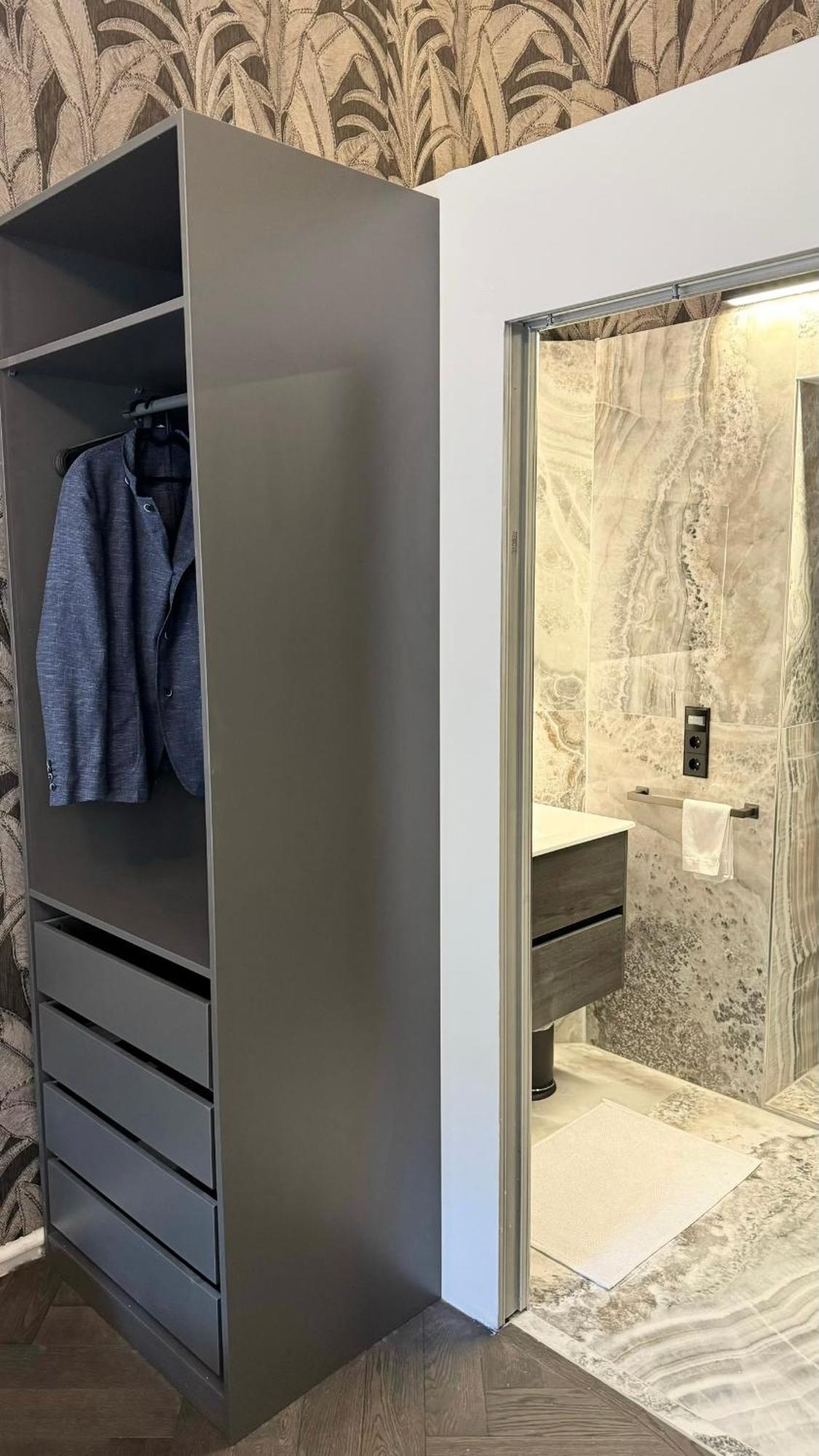 Appartement Exklusives Designer-apartment In Altbogenhausen Hochwertige Ausstattung Fuer Hoechste Ansprueche *